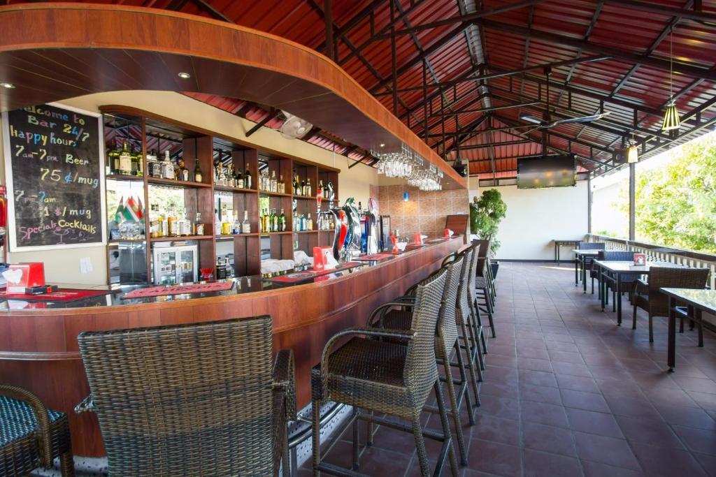 Sakal Guesthouse Restaurant & Bar Сіануквіль Екстер'єр фото